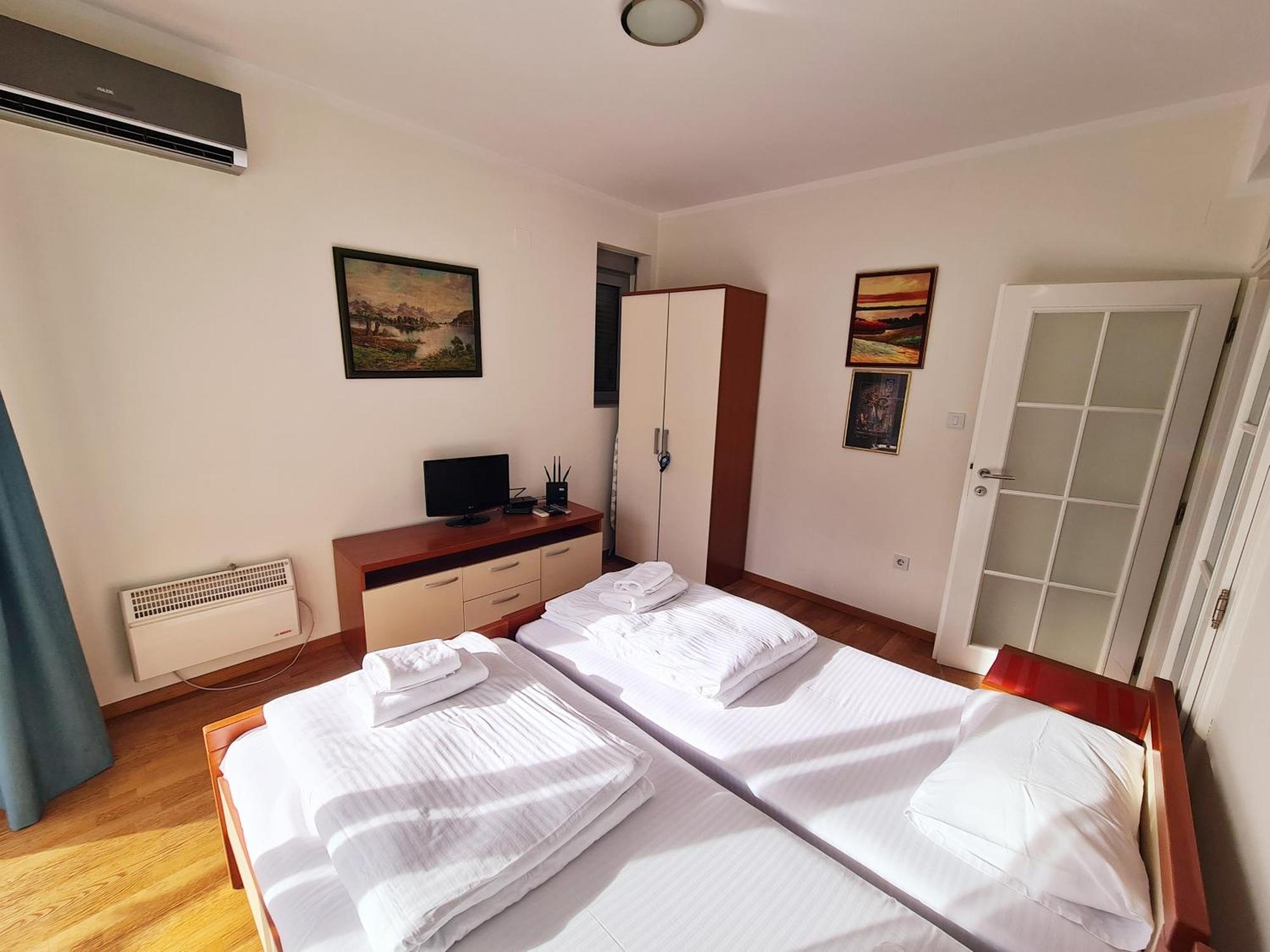 Centar New Loki Apartments Budua Esterno foto